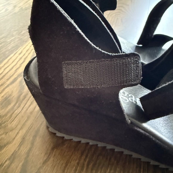 Pedro Garcia Black Suede Wedge Sandals 38 - Worn once! Size 7.5 or 8 US - Picture 12 of 13
